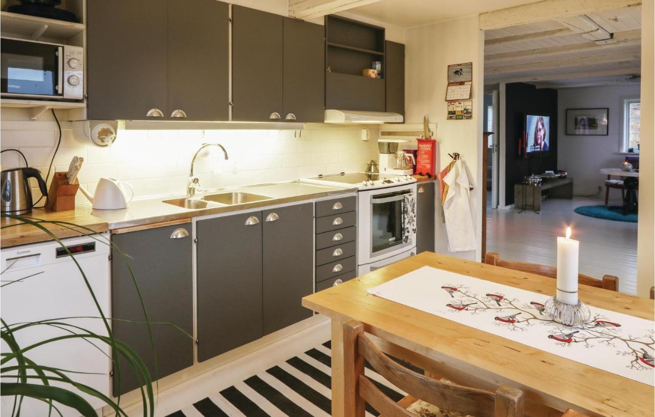 Gorgeous Home In Oestra Soennarsloev With Kitchen Ostra Sonnarslov Extérieur photo